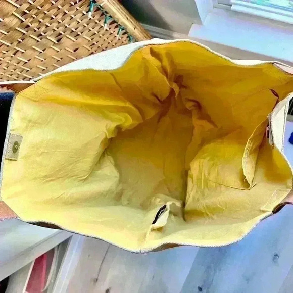 Vintage Addiction Refurbished Army Canvas Tote Bag - Picture 3 of 10